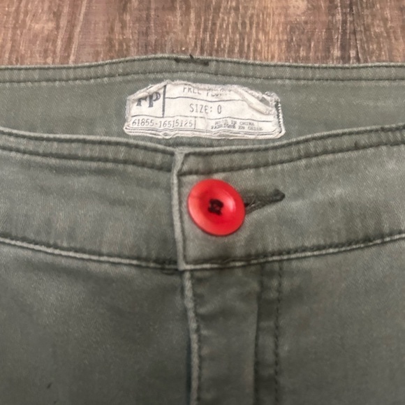 Free People Sz.0 vintage patched crop pants in Excellent used condition - Picture 4 of 14